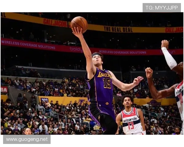 勒布朗创最老三双湖人轻取奇才